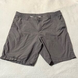 Columbia Mens Gray Casual Shorts XL (Size 38)